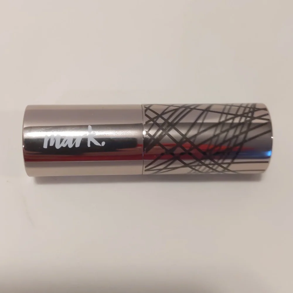 2 Avon MARK Lipclick Full Color Lipstick New Unopened Box Mischief Gamine